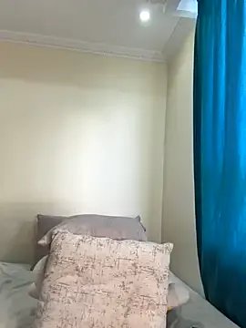 Ivelleee_ from StripChat