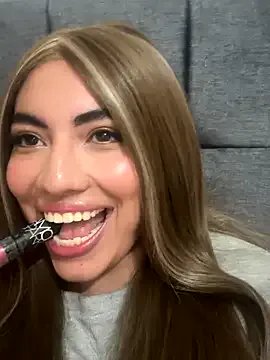 Jadee_grey from StripChat