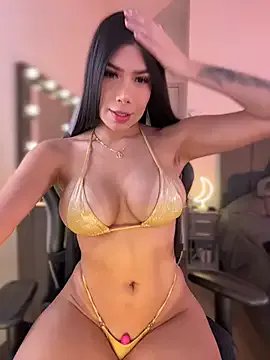JanyLunaa from StripChat