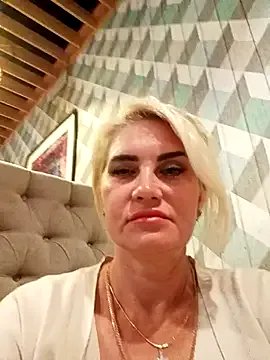 JennyOMay from StripChat