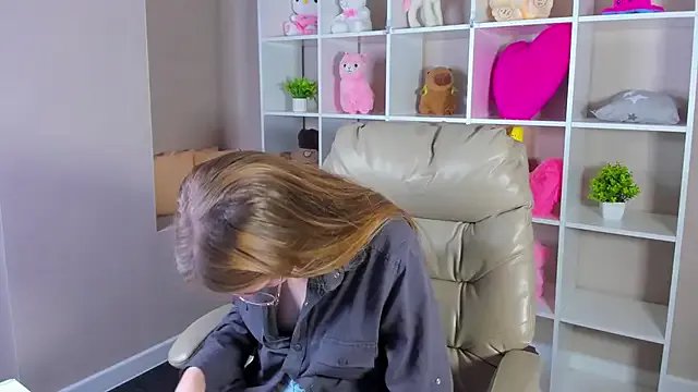 Joann_Shermann from StripChat