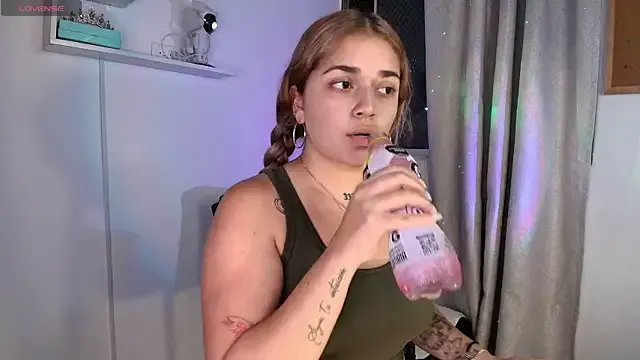 JoselinFlower_ from StripChat