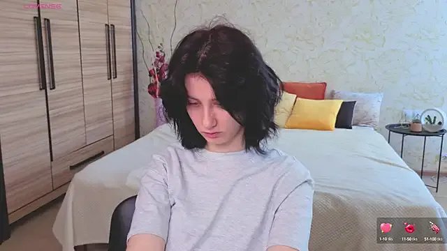 JulisSweet from StripChat