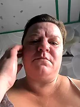 jusichka from StripChat is Freechat