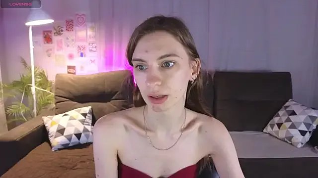 kaleriyaa_ from StripChat