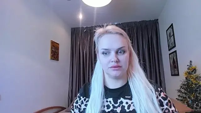 KamillaJei from StripChat