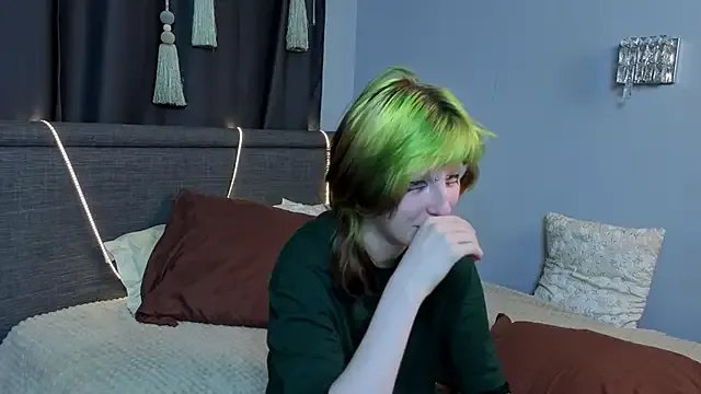 KandraCruser from StripChat