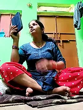 Karishma_cute from StripChat