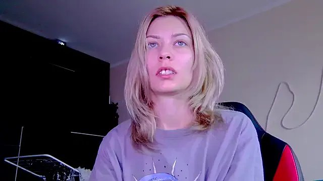 karo123421 from StripChat