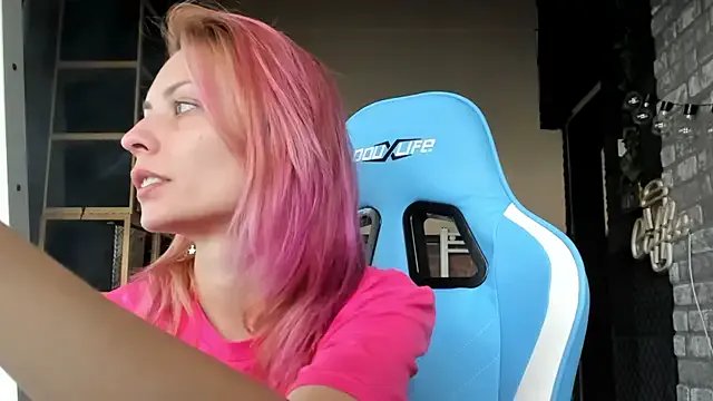 karo123421 from StripChat