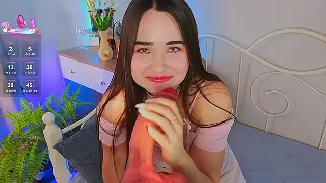 KateBleare from StripChat