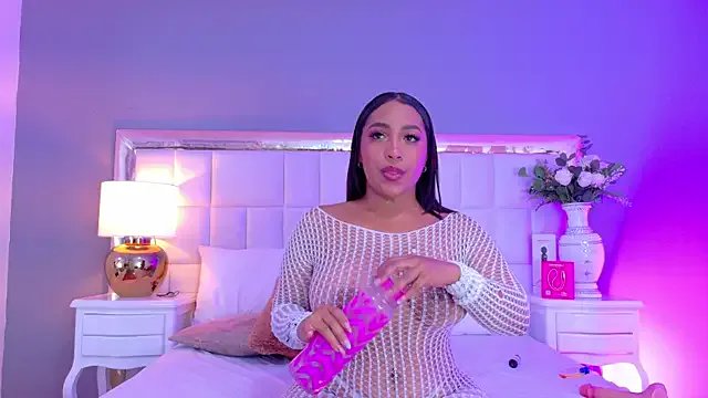 KateVenegas from StripChat