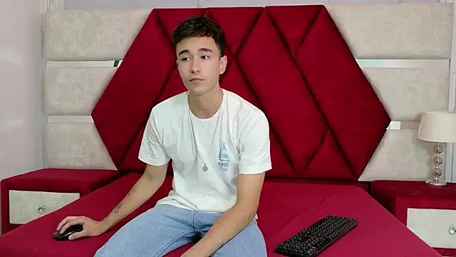  KathyAiden chat room