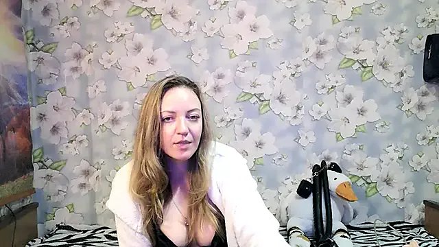 KattyLuuu from StripChat