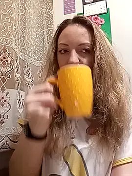 KattyLuuu from StripChat