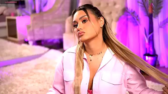 KayaAzur from StripChat