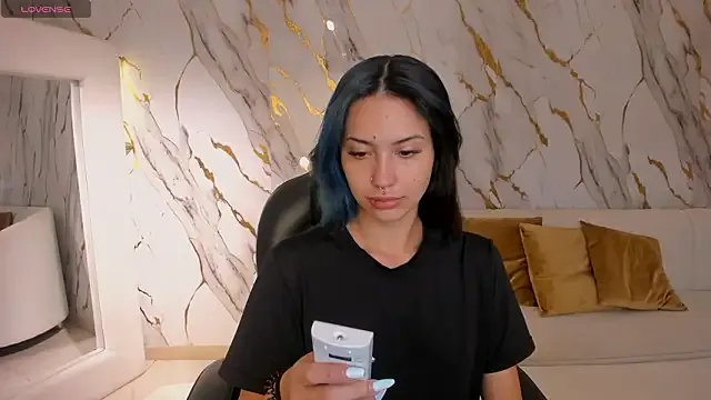  KayraLanne chat room