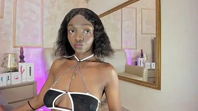 Keirahartz from StripChat