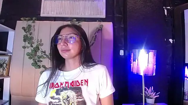 kendall_saenz from StripChat