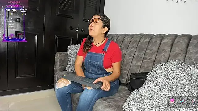 Keyla_Milf from StripChat