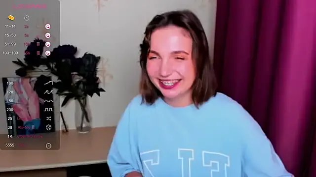 KindHazelHere_ from StripChat