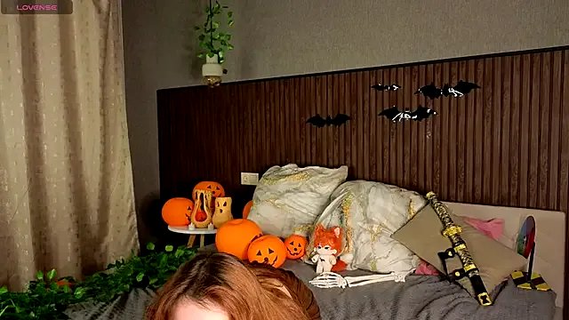 kitsun_ne from StripChat