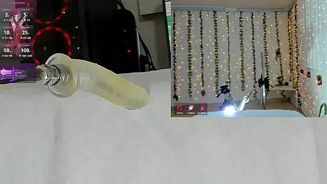 Kitty__Rose__ from StripChat