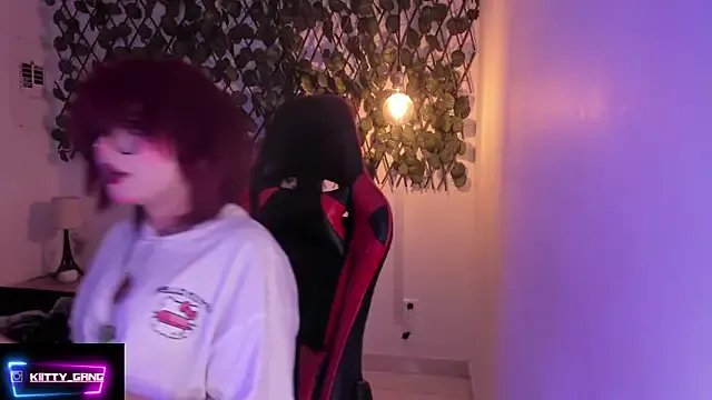 Kitty_Gang from StripChat