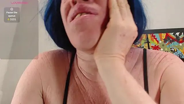 Kittywhiteass from StripChat