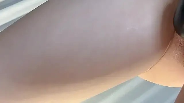 Krismil3 from StripChat