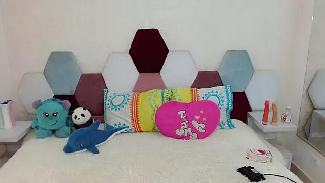 Kushina_uzumaki75's live sex cam from StripChat. Zie is a nutty sensual performer who loves to strip off and get slutty with zir cumshows. Talk with zim for free and try the hottest delight inducing broadcasting adult entertainment Kushina_uzumaki75 from StripChat