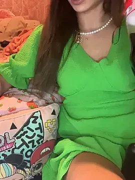 LaPetitechienne1 from StripChat