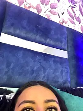 Larabrooks from StripChat