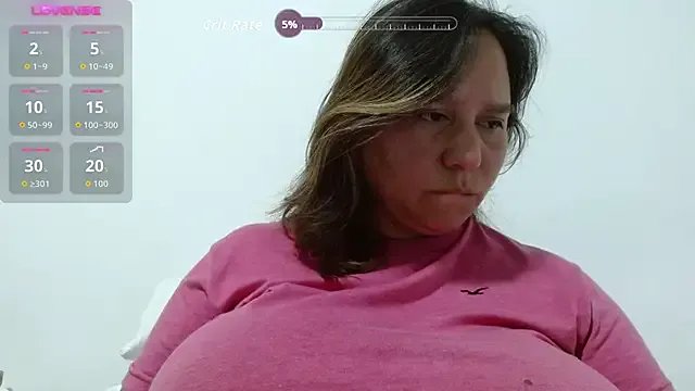  LauraReeves chat room