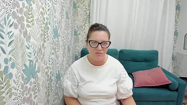 LeaPure from StripChat