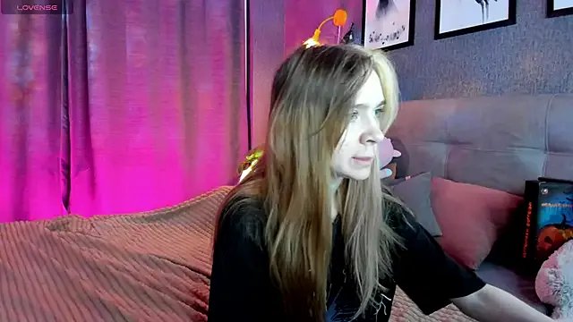 Lesi_Moonie01 from StripChat