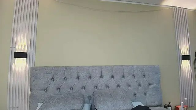 LiaMonroee_ from StripChat