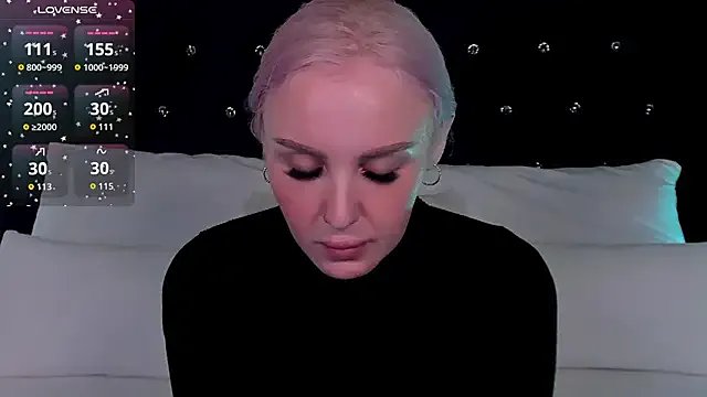 LianaFord from StripChat