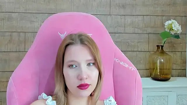 LiliLinn from StripChat