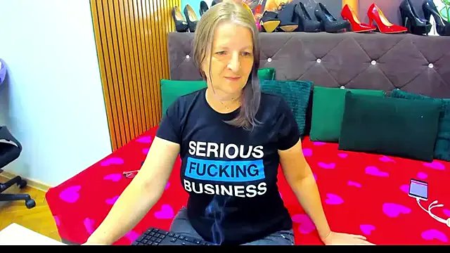 Lilly_hott from StripChat