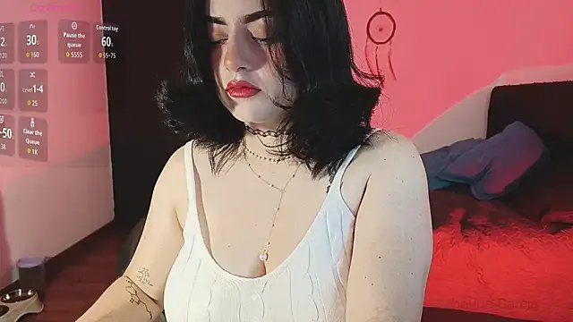 Lin-cute from StripChat