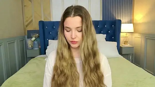  Lina_Sinerz chat room