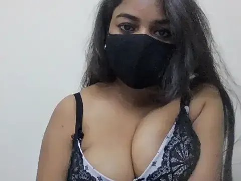 Little_toy_girl