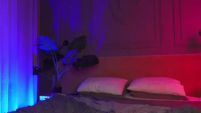 Liv_Fay from StripChat