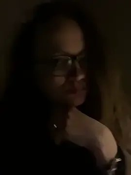 LizzieZ1975