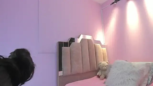 LoveQueen2 from StripChat