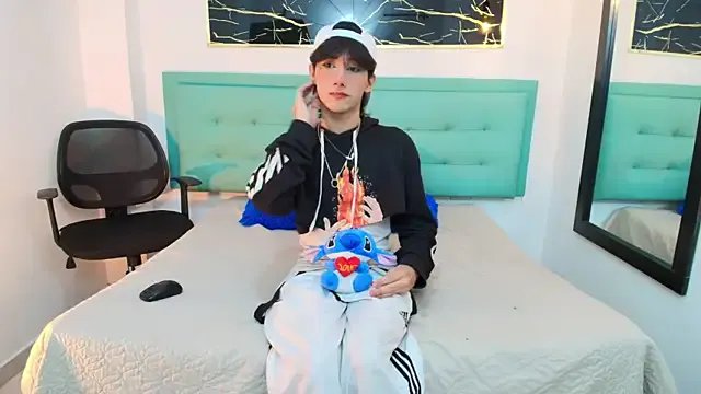 Lovers_21 from StripChat