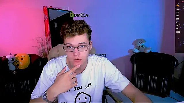 lucas_long_ from StripChat