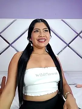 LunaaRosse from StripChat