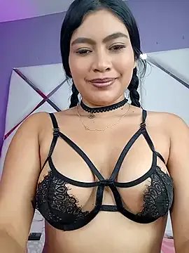 LunaaRosse from StripChat
